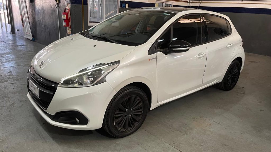 Peugeot 208 1.6 In Concert 2020