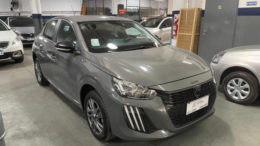 Peugeot 208 Allure 1.6 VTI AT6 2024