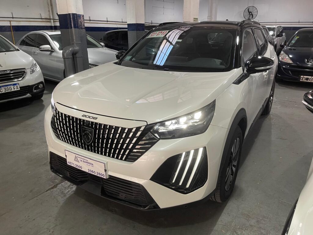 Peugeot 2008 GT 1.0 T200 2025