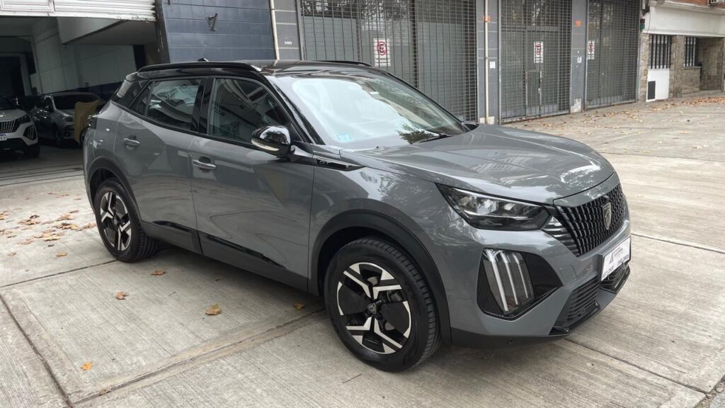 Peugeot 2008 GT 1.0 T200 2025