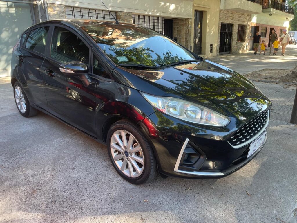 Ford Fiesta 1.6 SE Plus AT 5P Año 2018
