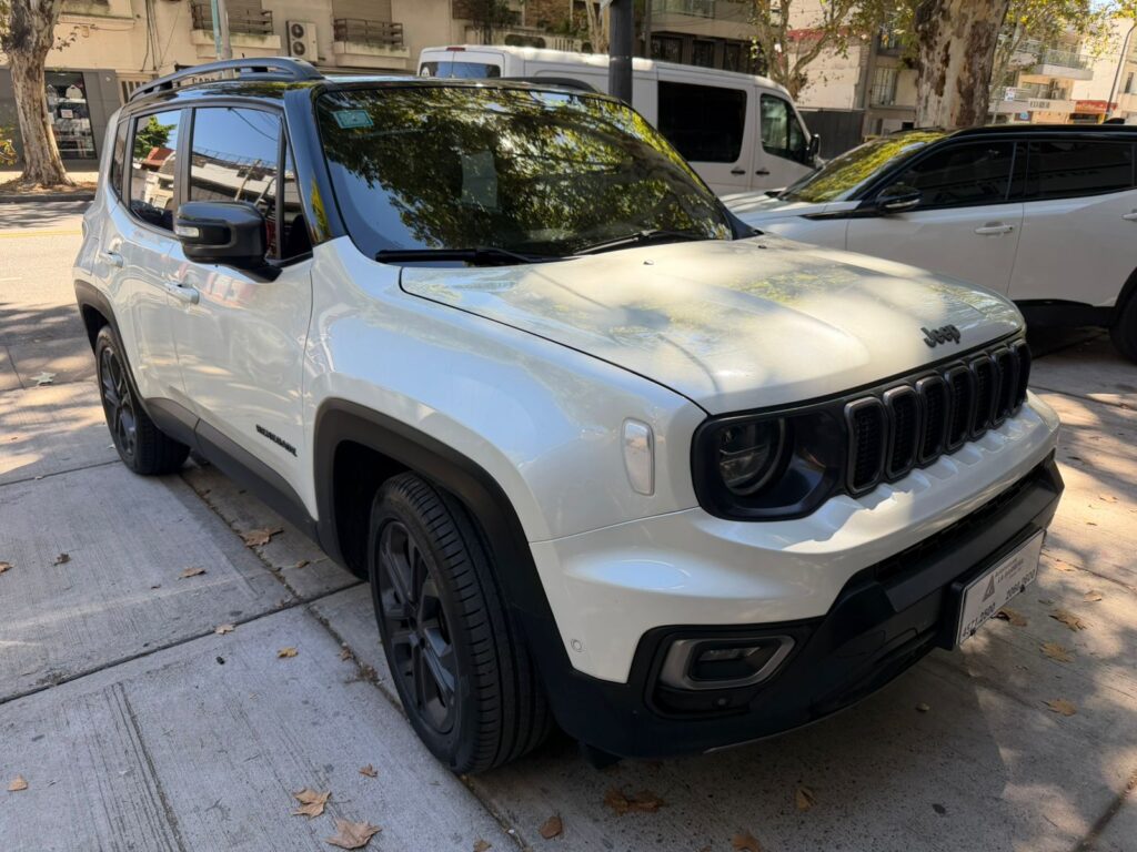 Jeep Renegade 1.3T Serie S T270 Año 2025
